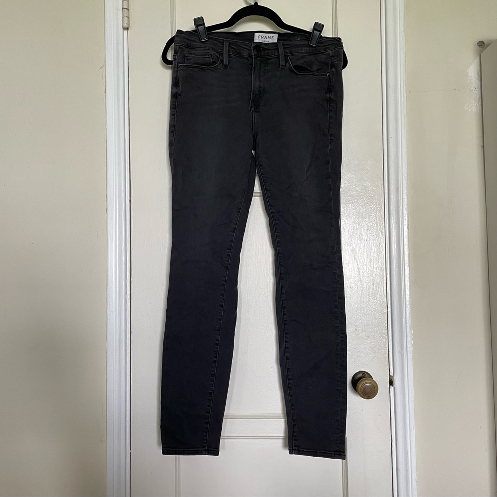 FRAME Le Skinny De Jeanne